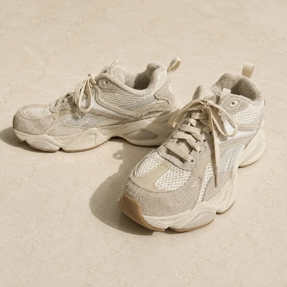 Reebok Women's 10 Cream Beige Suede Mesh Chunky Retro Sneakers Gum Sole